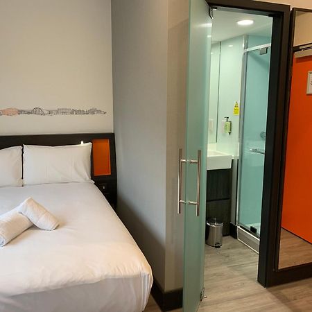 Easyhotel Milton Keynes Exteriér fotografie