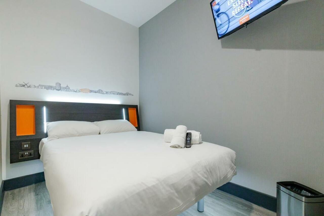 Easyhotel Milton Keynes Exteriér fotografie