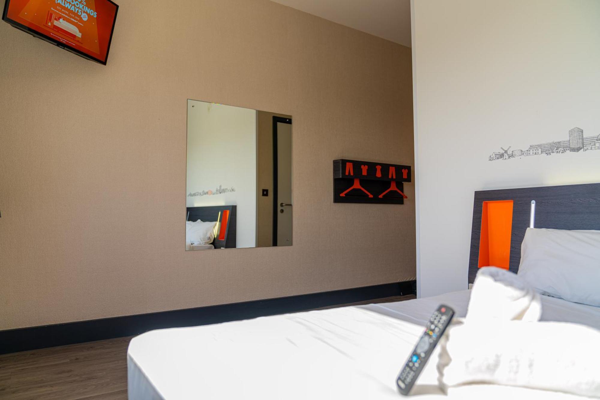 Easyhotel Milton Keynes Exteriér fotografie