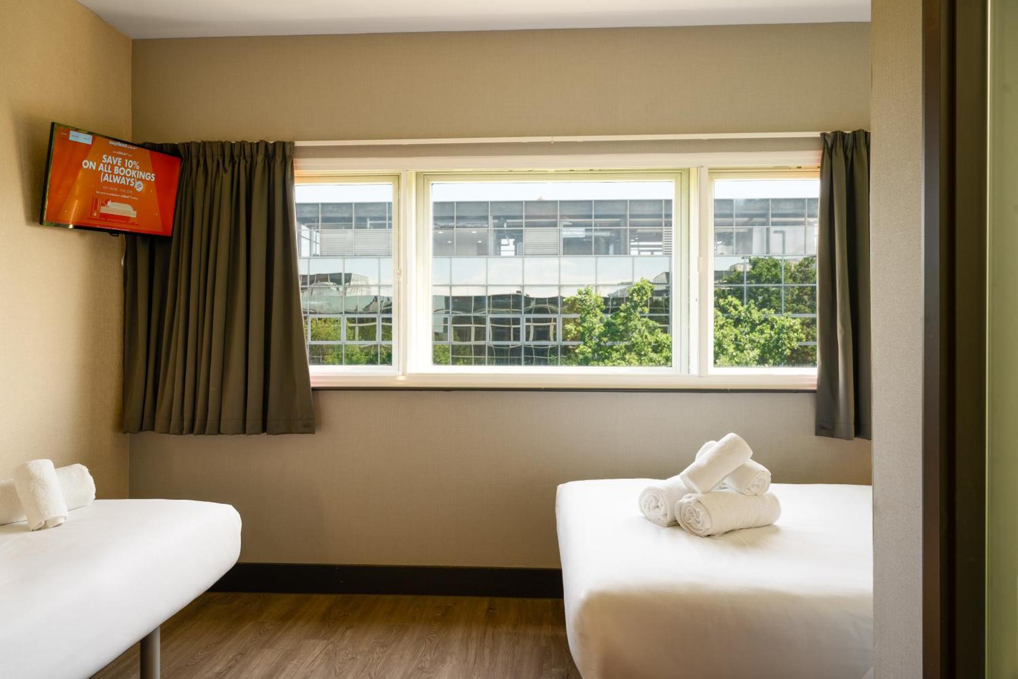 Easyhotel Milton Keynes Exteriér fotografie